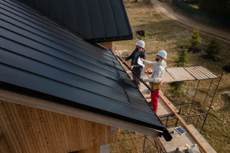 full-shot-roofers-working-with-helmets (1) (1)